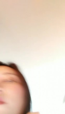 高颜值甜美新人萌妹子自慰秀第四部 新买道具震动体验呻吟娇喘 截图10