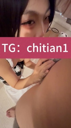 可盐可甜COS抽像福利姬【池甜chitian1】露脸性爱视图，自慰喷水上吊，各种母狗行为 截图5