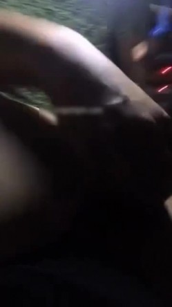 “啊我流了好多水哦”对白精彩淫荡广州超骚女主播勾引顺风车司机没忍住车震内射司机问她是不是吃药了司机手法一流 截图11