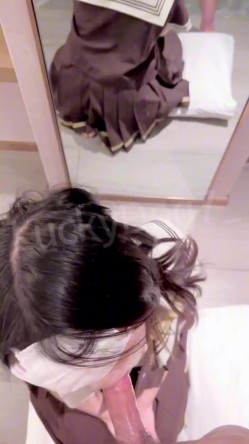 推特30万粉约炮大神【幸运儿】订阅私拍，巨乳蜂腰肥臀女人中的极品，各种交合淫乱 截图4