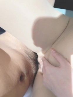 最新抖音泄密，风骚性感少妇【达丽小阿姨】定制福利，丝袜诱惑性爱啪啪 截图9
