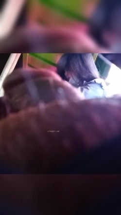 黑虎露出系列 牛人街头露JB对着年轻貌美的妹子打飞机 高颜值高画质 心脏巨大之人 截图7