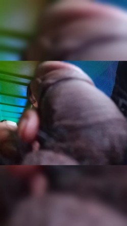 黑虎露出系列 牛人街头露JB对着年轻貌美的妹子打飞机 高颜值高画质 心脏巨大之人 截图11