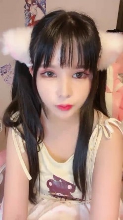 王炸！极品小仙女下海~美爆了~【夏日甜甜】100%心动感觉~完全就是福利姬的颜值~！美不美各位大哥说了算~！ 截图4