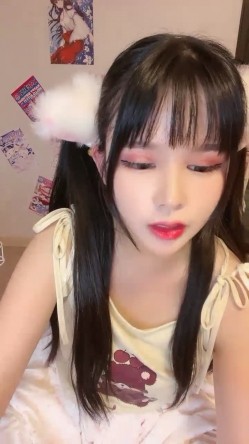 王炸！极品小仙女下海~美爆了~【夏日甜甜】100%心动感觉~完全就是福利姬的颜值~！美不美各位大哥说了算~！ 截图10