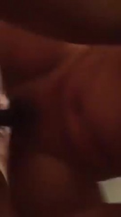 太喜欢这种类型的妹子了 羞涩中又透露一点骚气 身材一级棒 骚表情到位 一天估计要打几炮 截图6