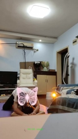 观音桥 ·熟女楼凤 姐姐 吹拉弹唱，样样精通。客人舔逼，帮客户口爆，逼逼真香，几乎每个客户都想舔 截图5