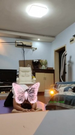 观音桥 ·熟女楼凤 姐姐 吹拉弹唱，样样精通。客人舔逼，帮客户口爆，逼逼真香，几乎每个客户都想舔 截图6