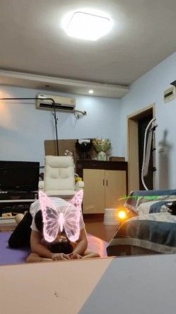 观音桥 ·熟女楼凤 姐姐 吹拉弹唱，样样精通。客人舔逼，帮客户口爆，逼逼真香，几乎每个客户都想舔 截图7