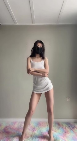 推特新晋新一年洗脑顶B王 ️六金小姐姐 高端定制裸舞长视频 顶摇第 截图14