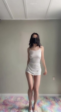 推特新晋新一年洗脑顶B王 ️六金小姐姐 高端定制裸舞长视频 顶摇第 截图16