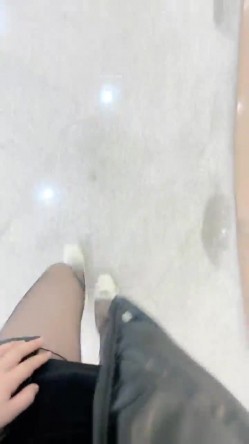 【黛西老师】商场~马路~树林~勾搭技师内射一屁股~露脸 截图3