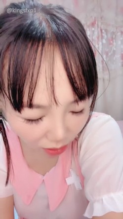 良家G乳御姐【桃子恶霸】超级蜜桃大美臀 长腿丝袜 劲爆骚舞 大屌狂插 这股骚劲来十个男人都驾驭不了她 截图4