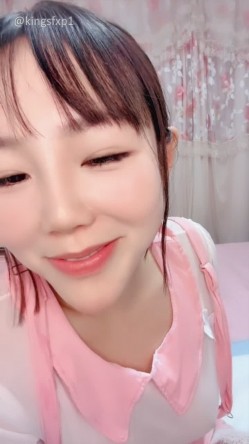 良家G乳御姐【桃子恶霸】超级蜜桃大美臀 长腿丝袜 劲爆骚舞 大屌狂插 这股骚劲来十个男人都驾驭不了她 截图6