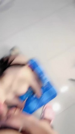 御姐尤物女神【小甜心老师】丝袜长腿足交啪啪 骚货叫声不断 小屄肥美多汁可撸可射 截图2