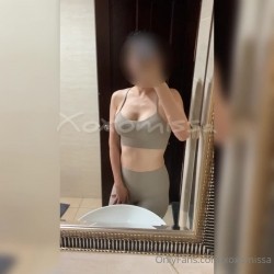台湾淫欲小女奴「小黑心」OF日常淫乱私拍 情欲骚女口活一绝最懂取悦自己双穴3P多人淫乱 截图15