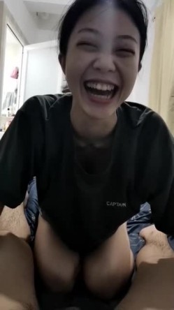 杭州高气质美女李子玥，与眼镜男友私密生活视图流出 截图2