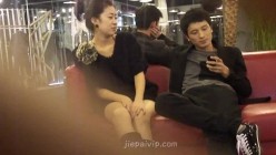 各种偷拍美女裙底风光13之国产高颜值气质美女 截图1