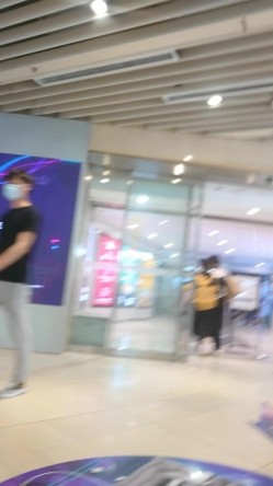 白长裙极品妹子 截图7