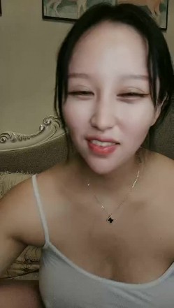 【孕妇性爱】小哥大战南航空姐孕妈肥美的身材大大的奶子挺着8月孕妇被小哥操 截图8