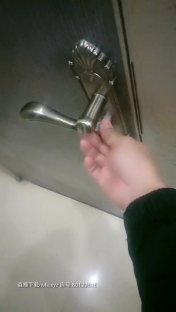 老师按摩洗浴会所找小姐先找了个女技师按摩在换个妹子在沙发干到按摩床 截图10