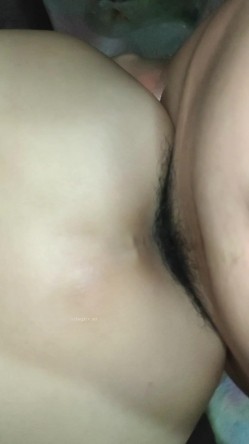 出道即巅峰新人露脸推特顶B王，人瘦奶大小魔女【蒂米】定制私拍，裸舞顶胯，道具紫薇无套啪啪内射 截图4