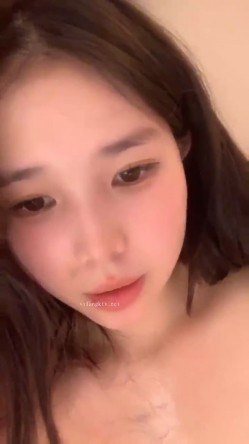 新作重磅！新人！近期最大惊喜【情趣蜗牛】最美校花清纯反差邻家女神，刮毛白虎好骚！ 截图7