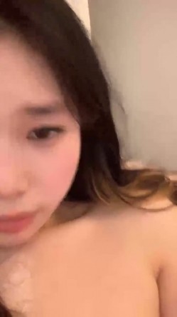新作重磅！新人！近期最大惊喜【情趣蜗牛】最美校花清纯反差邻家女神，刮毛白虎好骚！ 截图10