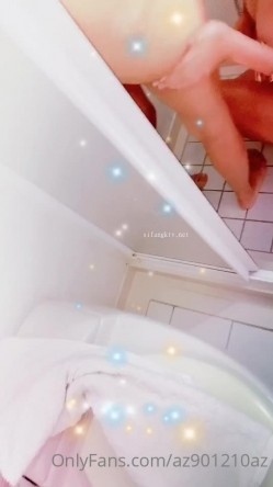 重磅，OF露脸爆火S级身材抖M小贱人【我好可爱好天真】订阅，百合双头龙户外人前露出多P车轮战调教相当反差 截图7