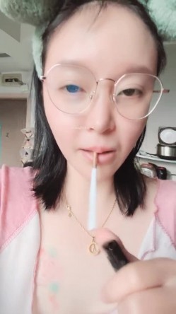 重庆市，九龙坡区，老师，晒过《教师资格证》【确实有点骚】疫情在家，阳台啪啪，做家务吃饭，淫乱一整天！ 截图5