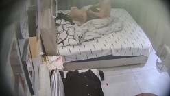 气质美女被男友狂操三场身体敏感捂嘴抓床单 截图2