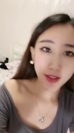 重磅推荐【程琳儿】绿播女神超高颜值，性感内衣，抖奶漏逼超顶清纯反差，男人最爱的类型 截图10