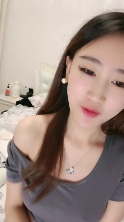 重磅推荐【程琳儿】绿播女神超高颜值，性感内衣，抖奶漏逼超顶清纯反差，男人最爱的类型 截图13