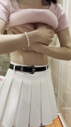 快手主播婷婷老师定制视频 口交、3P、放尿、道具一应俱全！ 截图10
