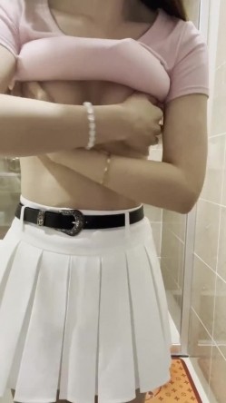 快手主播婷婷老师定制视频 口交、3P、放尿、道具一应俱全！ 截图11