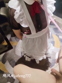 极品丝袜美臀 淫妻博主【飓风】VIP粉丝群资源，携娇妻群P单男 淫乱盛宴 在老公面前被单男肏喷 太羞耻了 截图15