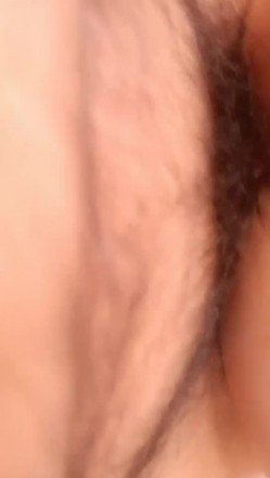 河南老王给两个性饥渴的良家少妇找猛男最近疫情开房有点严来点刺激的玩车震3P 截图9