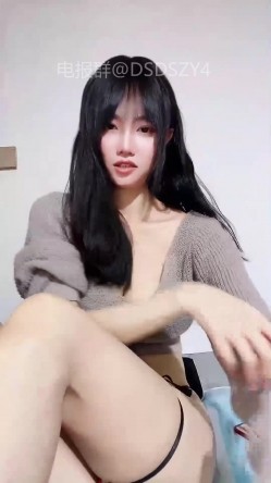 ️黑长直清秀学姐【少女学潮喷】跳蛋狂震 道具抽插潮喷 截图3