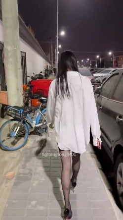 天生婊子爱露出爱调教人妻母狗「彤彤乖」全量推特资源 绿帽鞭打媚药角色扮演 截图10