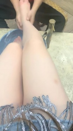 【黛西老师】，真实SPA按摩店偷拍，男人的梦想职业，这氛围这灯光爱了爱了，光滑细腻柔肤泛红，推荐！ 截图1