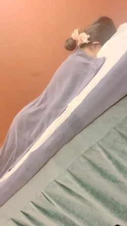 【黛西老师】，真实SPA按摩店偷拍，男人的梦想职业，这氛围这灯光爱了爱了，光滑细腻柔肤泛红，推荐！ 截图3
