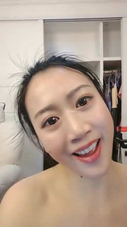 颜值少妇【小狐狸520】反差御姐,裸舞诱惑，熟女卖骚，道具自慰 截图2