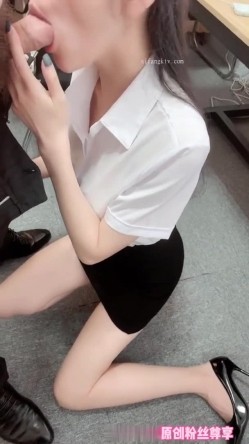 超骚极品网红御姐Avove粉丝团免费福利集 各种场景服饰啪啪啪水多声浪满满撸点 截图13