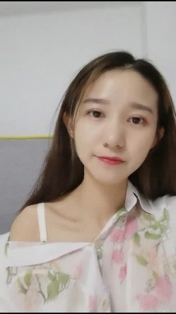 高颜值小空姐 紫贤 闺蜜感冒了 今天只有我一个人秀哦 为了金钱豁出去啦 手指跳蛋连番自慰 表情叫声好淫荡 截图4