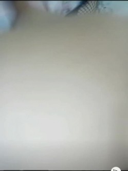 40 芳龄熟女调教踩奶，抠逼，口爆，啪啪大尺度 截图15