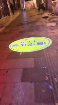 惊险刺激的湖南表哥深夜探淫窝偷拍被老鸨发现拼命逃至另一淫窝找妹子吃快餐 截图6
