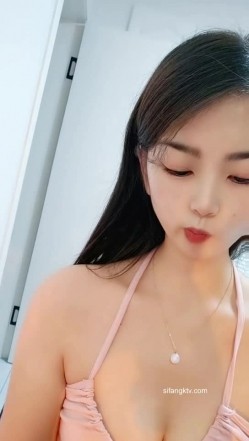 女神下海 ️【女帝诺儿】直播大尺度各种露，看一眼就爱上了~声音唯美令人心情愉悦 ️极限诱惑，看得鸡儿硬邦邦！ 截图8