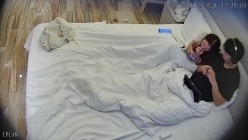 酒店偷拍 大学生情侣极品校花女友爱学习搞一炮看下书又搞一炮 截图13
