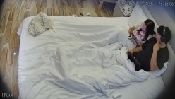 酒店偷拍 大学生情侣极品校花女友爱学习搞一炮看下书又搞一炮 截图14