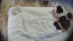 酒店偷拍 大学生情侣极品校花女友爱学习搞一炮看下书又搞一炮 截图15